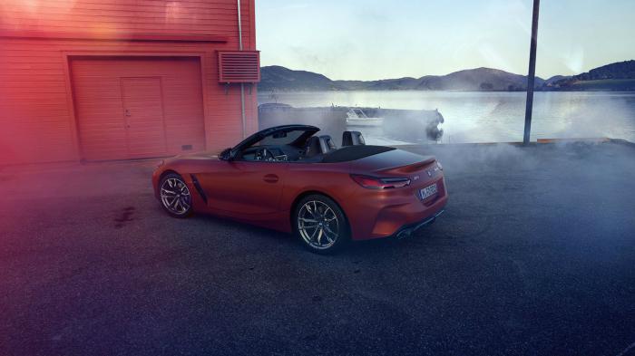      BMW Z4             . 
