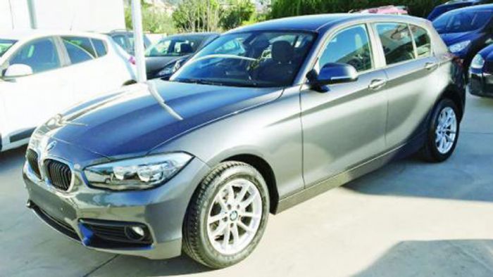 Μοναδική ευκαιρία αυτή η BMW 116d καθώς είναι μοντέλο του 11/2015 και έχει πολύ λίγα χλμ. στο οδόμετρό της.