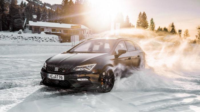   !        SEAT Leon ST CUPRA. 