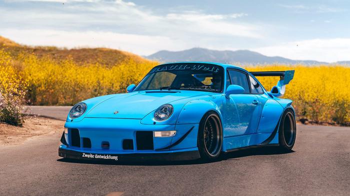 Porsche 911 RWB:   ..