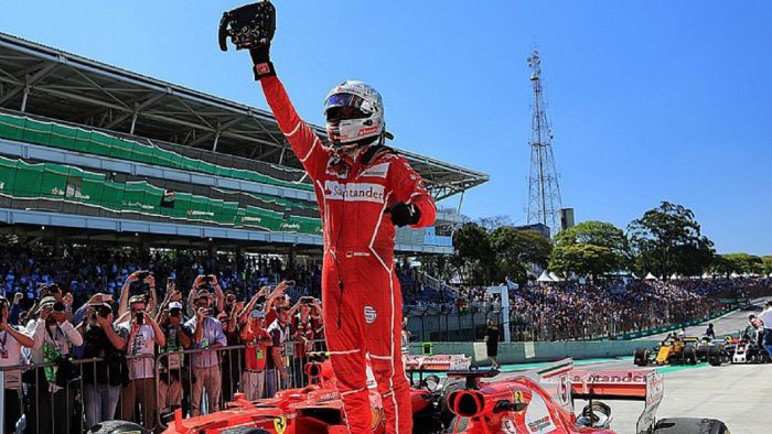 O Vettel πέρασε εύκολα τον Bottas και διατηρήθηκε στην πρώτη θέση μέχρι το τέλος.