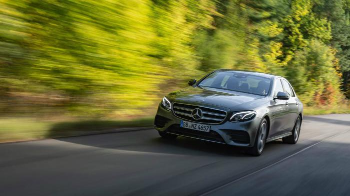  Mercedes-Benz          plug-in       E-Class.