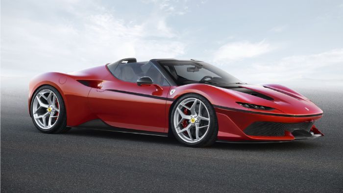 Αυτή είναι η Ferrari J50 ένα μοντέλο που θα διατεθεί σε 10 μόλις μονάδες.