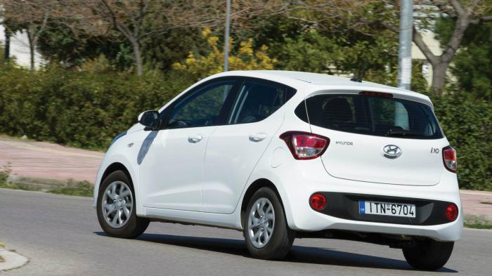 5. Hyundai i10 Το μόνο για 5 ενήλικες citroen c1, fiat