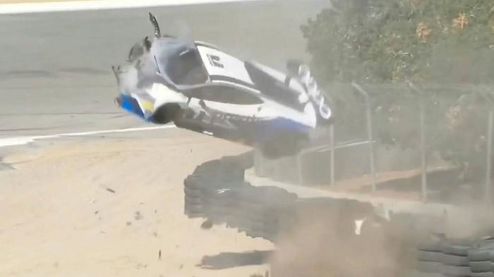 Σακατεμένη αποχώρησε από την πίστα της Laguna Seca μία Lamborghini Huracan Super Trofeo Evo.