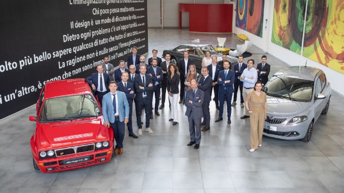 Lancia:  Ypsilon  2024,  Delta  2028