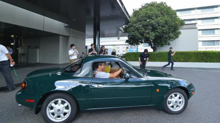 Η Mazda κάνει σαν καινούριο μεταχειρισμένο MX-5 (photos)