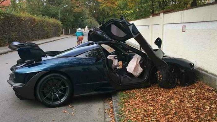 Στούκαρε τη McLaren του λίγες ώρες μετά την αγορά της