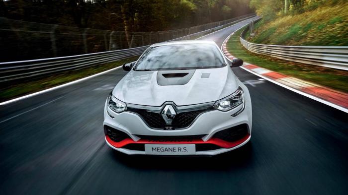   Megane RS   Type R  Ring (+video)