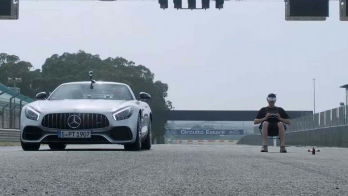 Η Mercedes αποφάσισε να βάλει μια Mercedes-AMG GT Roadster αντιμέτωπη με ένα drone.