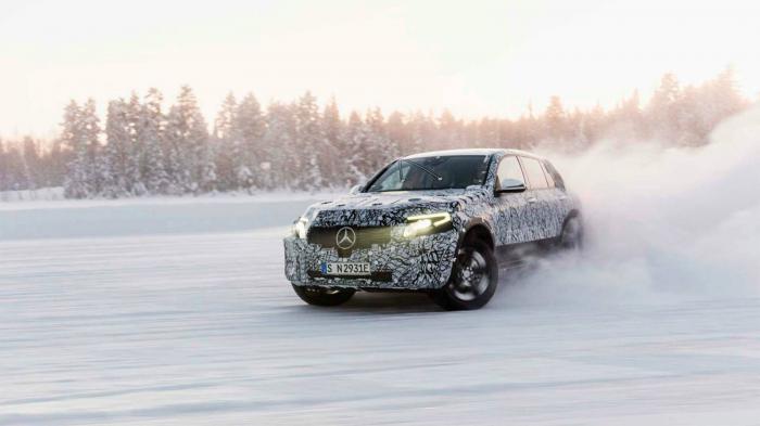 Η πρώτη επίσημη εικόνα της Mercedes EQC.