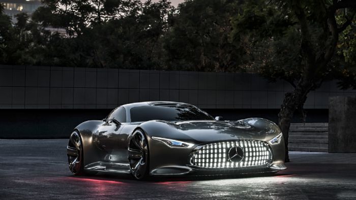 Νέο υβριδικό hypercar συνολικής απόδοσης 1.300 ίππων φημολογείται ότι βρίσκεται προ των πυλών από τη Mercedes-AMG. (Εδώ Mercedes-AMG Vision GT Concept)	