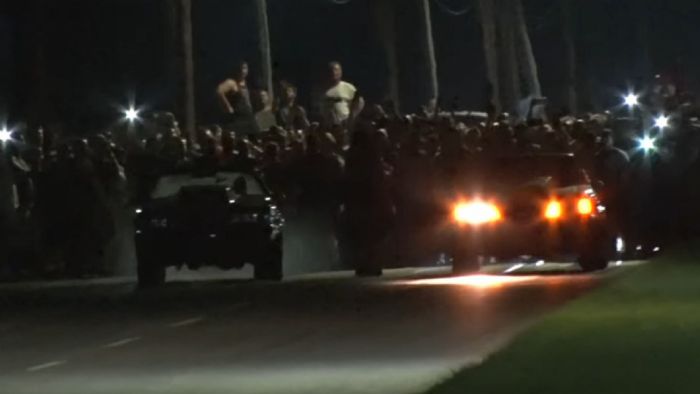 Mustang κόπηκε στα δύο μετά από κόντρα... [video]