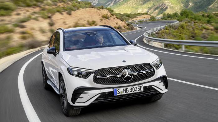   Mercedes GLC     381   