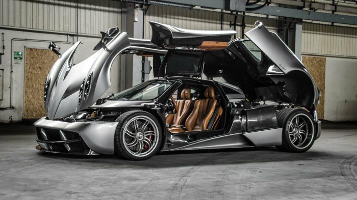    Pagani Huayra          AMG V12       .
