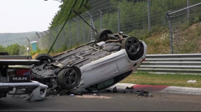 Ποιος έπαθε μεγαλύτερη ζημιά: Ο τοίχος ή το Scirocco? [video]