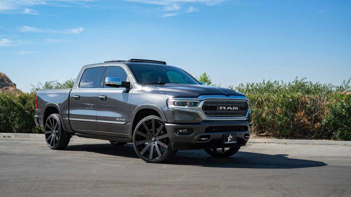 Η τιμή του δεν είναι πολύ υψηλή μιας και το pick-up στην Limited έκδοση ξεκινά στις ΗΠΑ από 57.000 δολάρια.