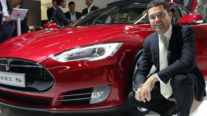     Tesla   Elon Musk,         Jerome Guillen.