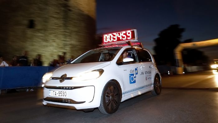 Η Kosmocar είχε διαθέσει στους διοργανωτές ένα στόλο από μοντέλα της Volkswagen. Η Kosmocar είχε διαθέσει στους διοργανωτές ένα στόλο από μοντέλα της Volkswagen.
